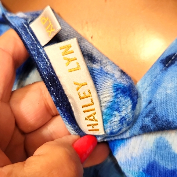 Flowy Boho Tye-dye Blouse - Picture 4 of 4